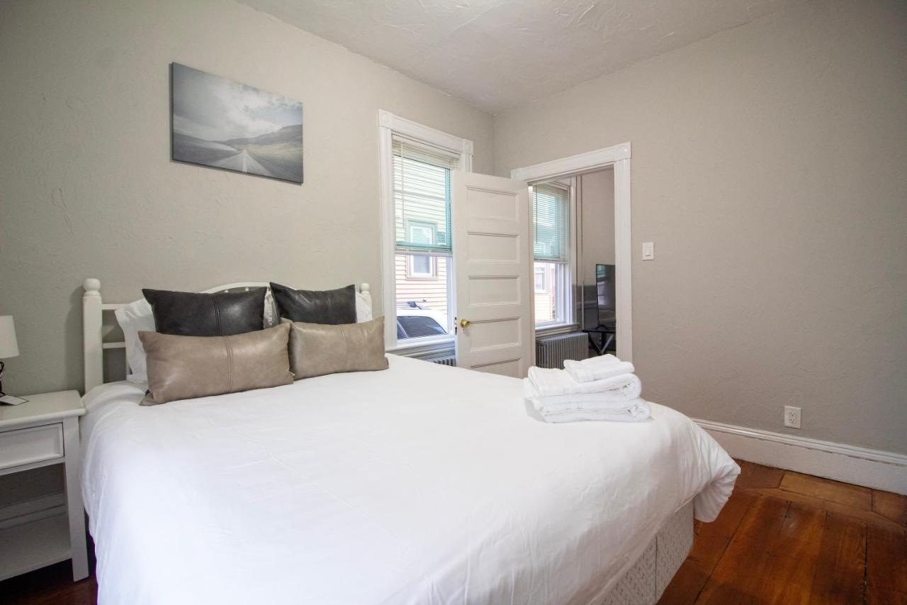 2 Bedroom Condo Close To Boston And Cambridge With Free Parkings Экстерьер фото