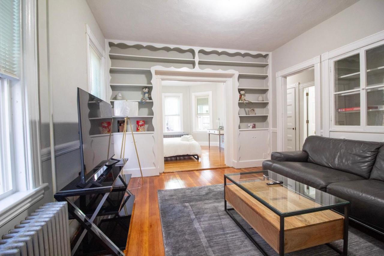 2 Bedroom Condo Close To Boston And Cambridge With Free Parkings Экстерьер фото