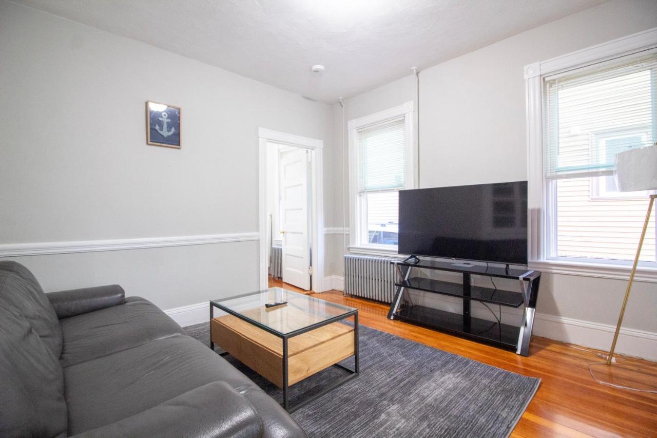 2 Bedroom Condo Close To Boston And Cambridge With Free Parkings Экстерьер фото